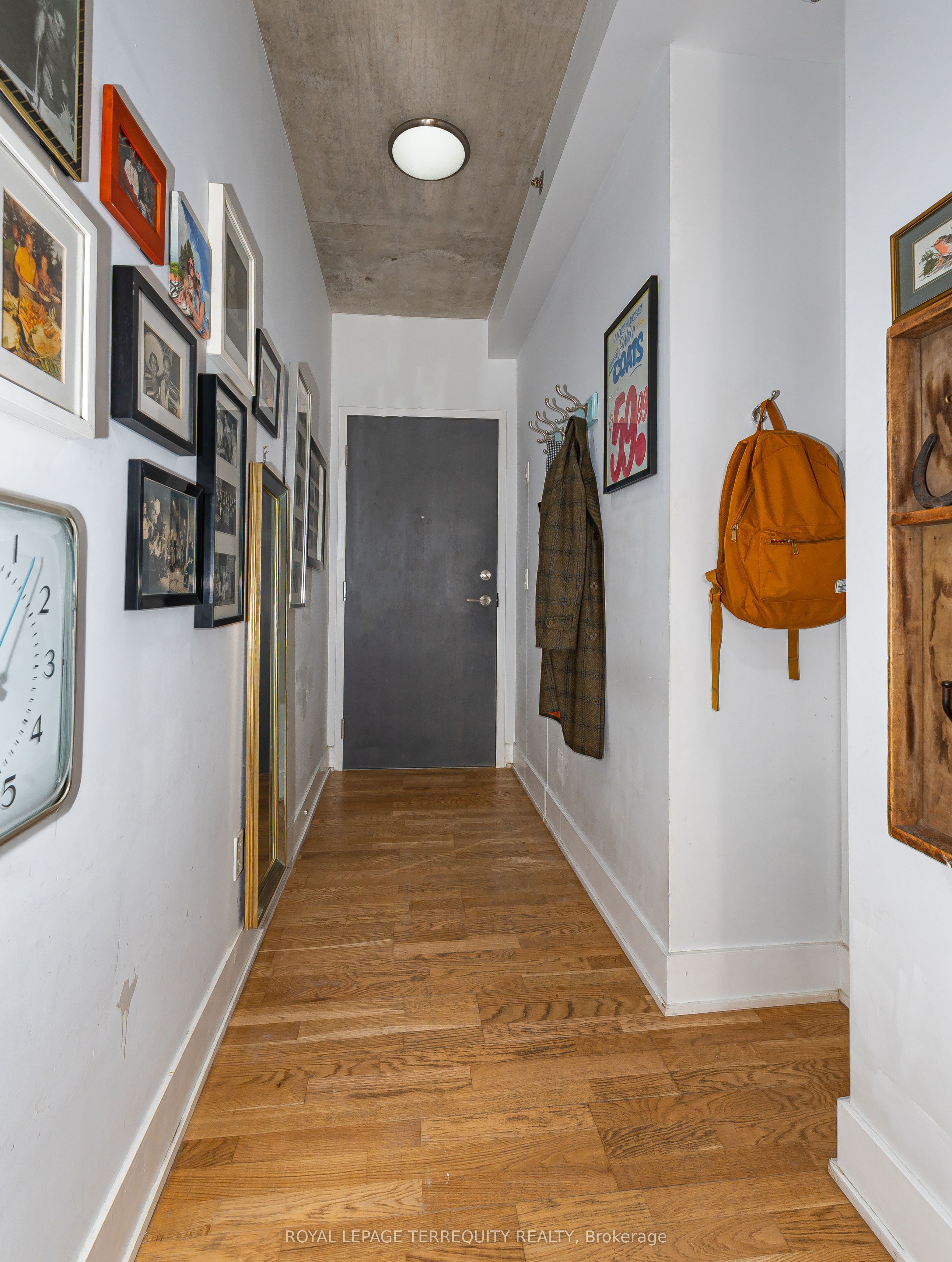 Additional image 2 of 201-630 Queen Street E, Toronto, ON, M4M 1G3