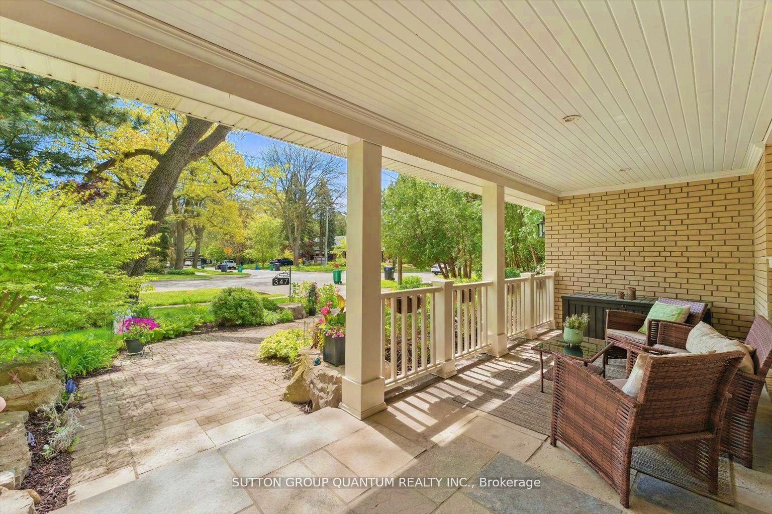 Additional image 2 of 347 Pinetree Way, Mississauga, ON, L5G 2R4