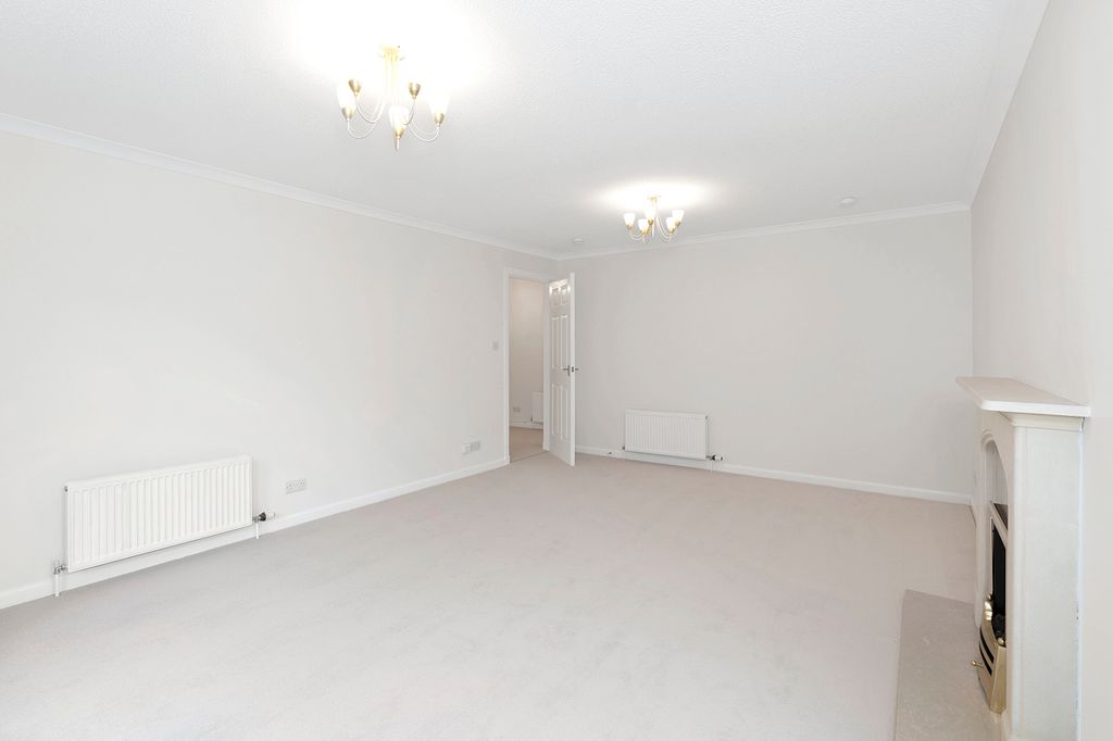 Additional image 4 of 2 bed flat for sale14 Station Bank, Station Bank, Peebles EH45