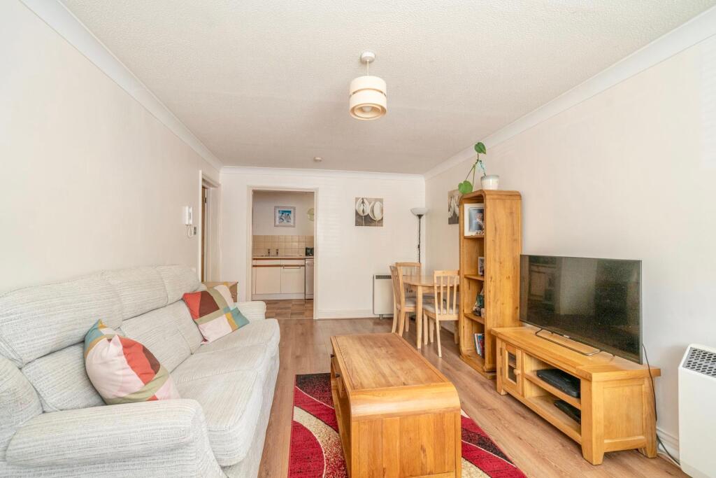 Additional image 7 of High Street, Markyate, AL3