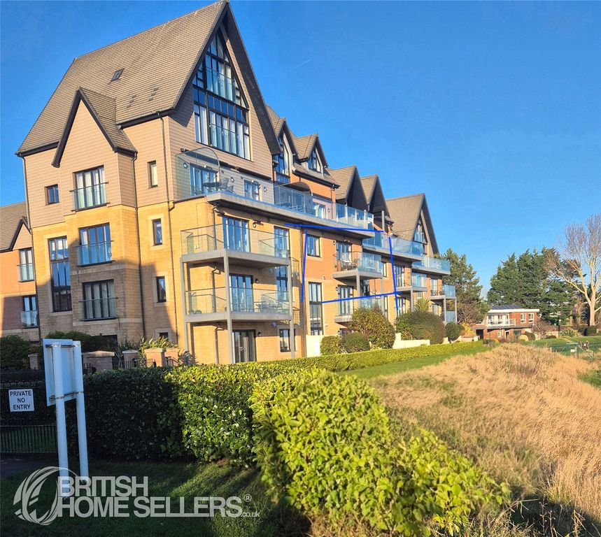 2 bed flat for saleVictory Boulevard, Lytham St. Annes, Lancashire FY8