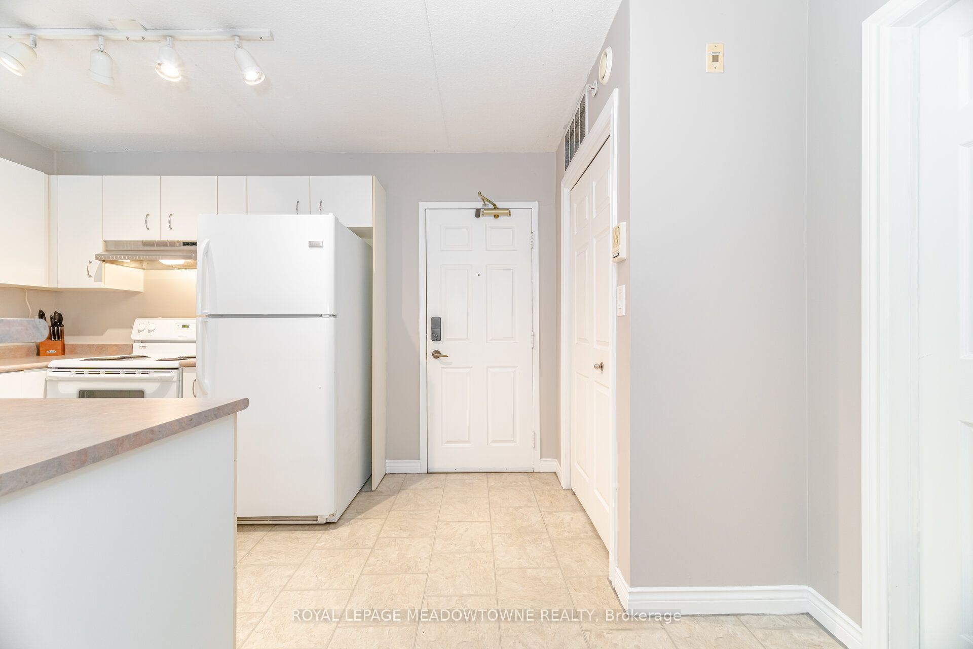 Additional image 5 of #209-4005 Kilmer Drive, Burlington, ON, L7M 4M2