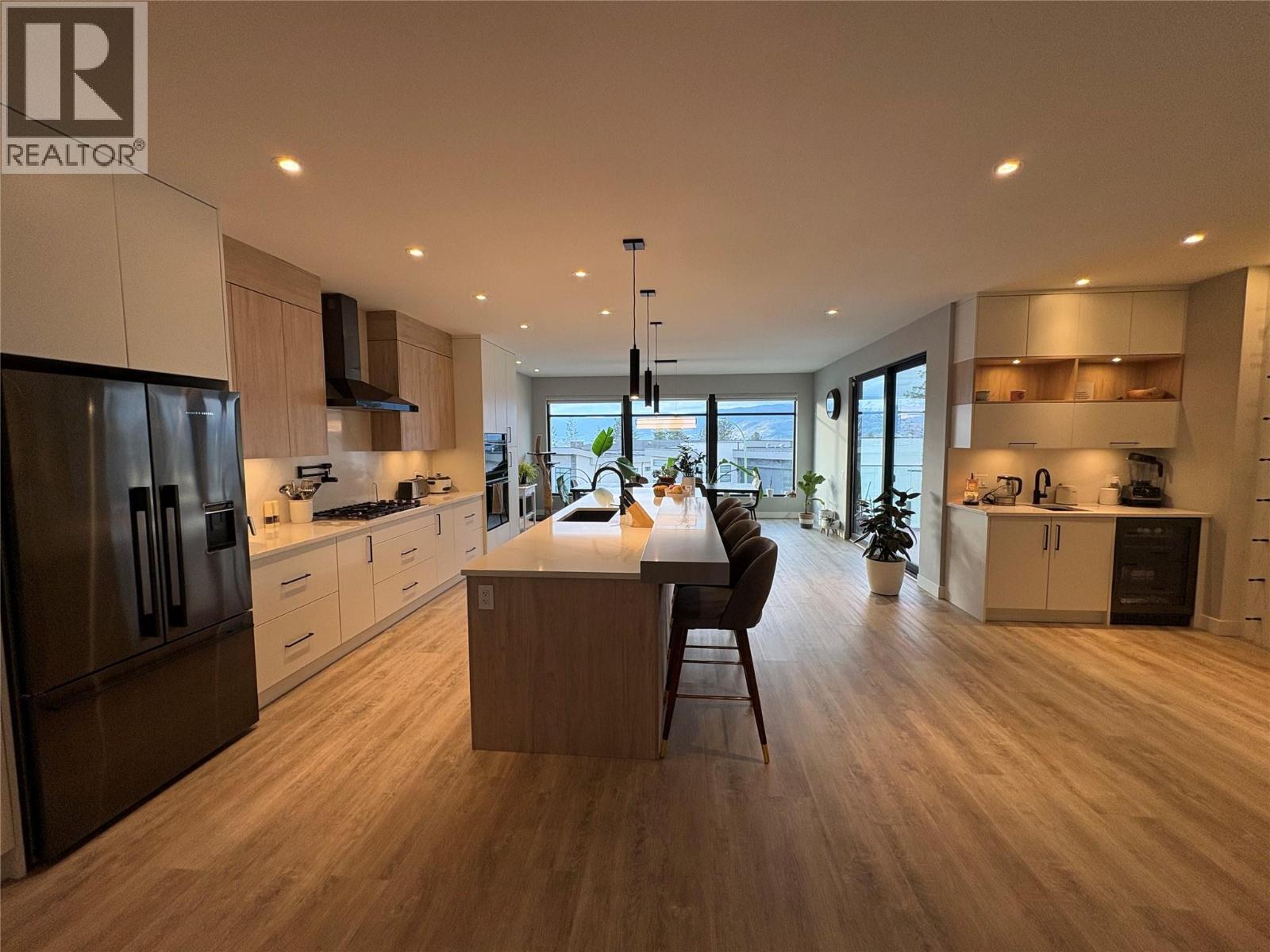 Additional image 4 of 547 Hawes Court, Kelowna, BC, V1W5C5
