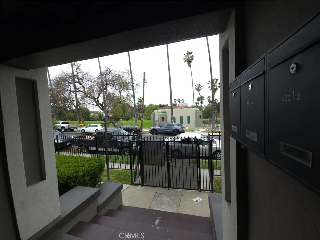 Additional image 11 of 532 S St Louis St, Los Angeles, CA 90033