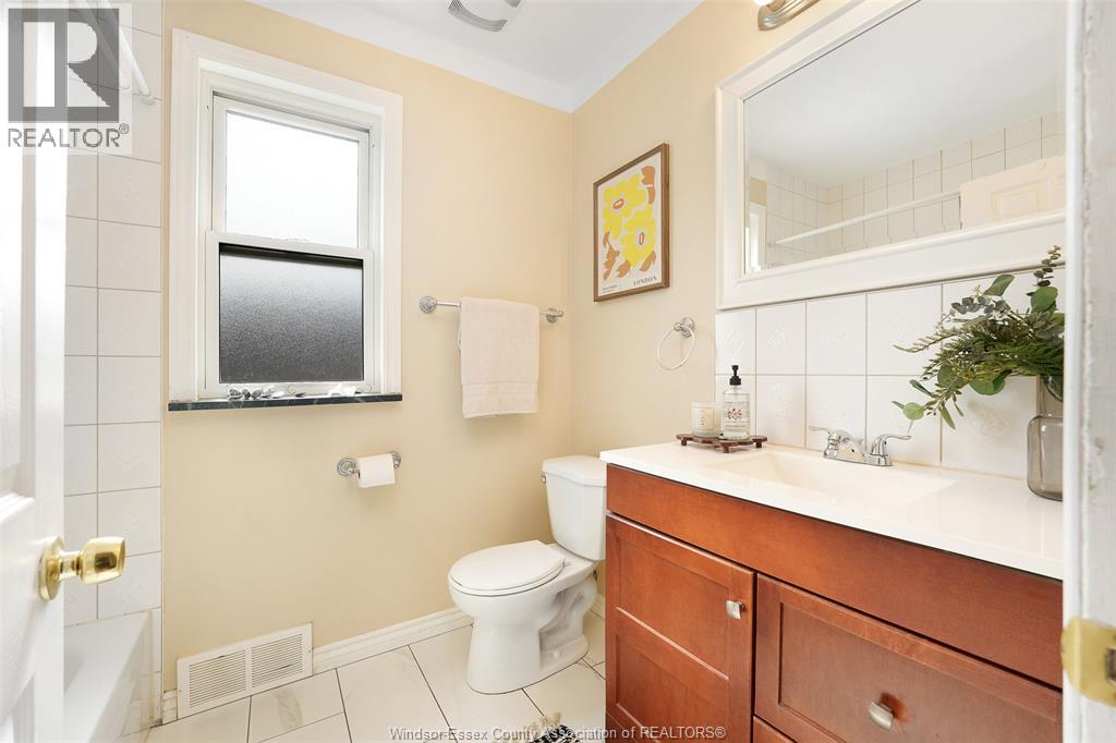 Additional image 5 of 1006 Pillette Road, Windsor, ON, N8Y3B6