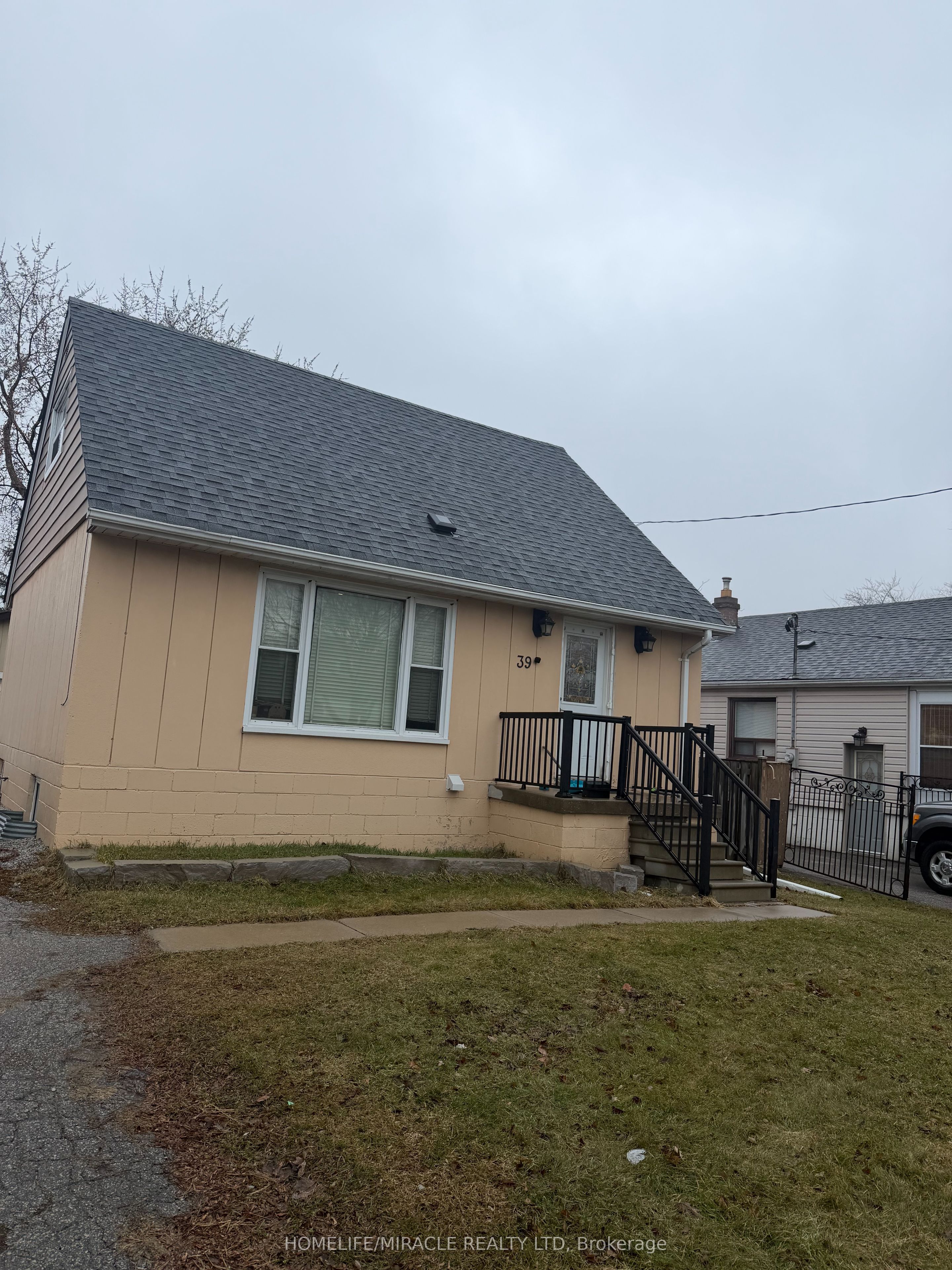 Additional image 3 of 39 Chalfont Road, Toronto, ON, M9W 3S4