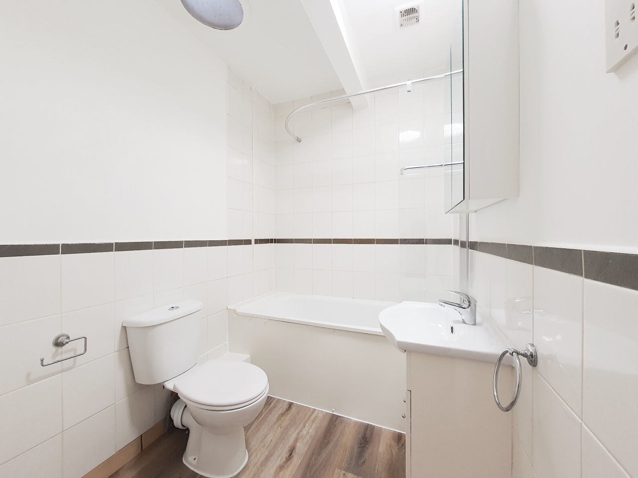 Additional image 8 of 2 Bed Flat, Brandon St, SE17, N1 7GU