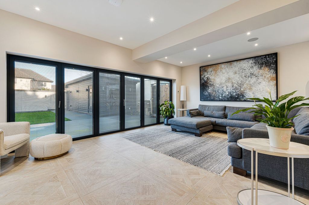 Additional image 12 of 5 bed detached house for saleInner Promenade, Lytham St. Annes FY8