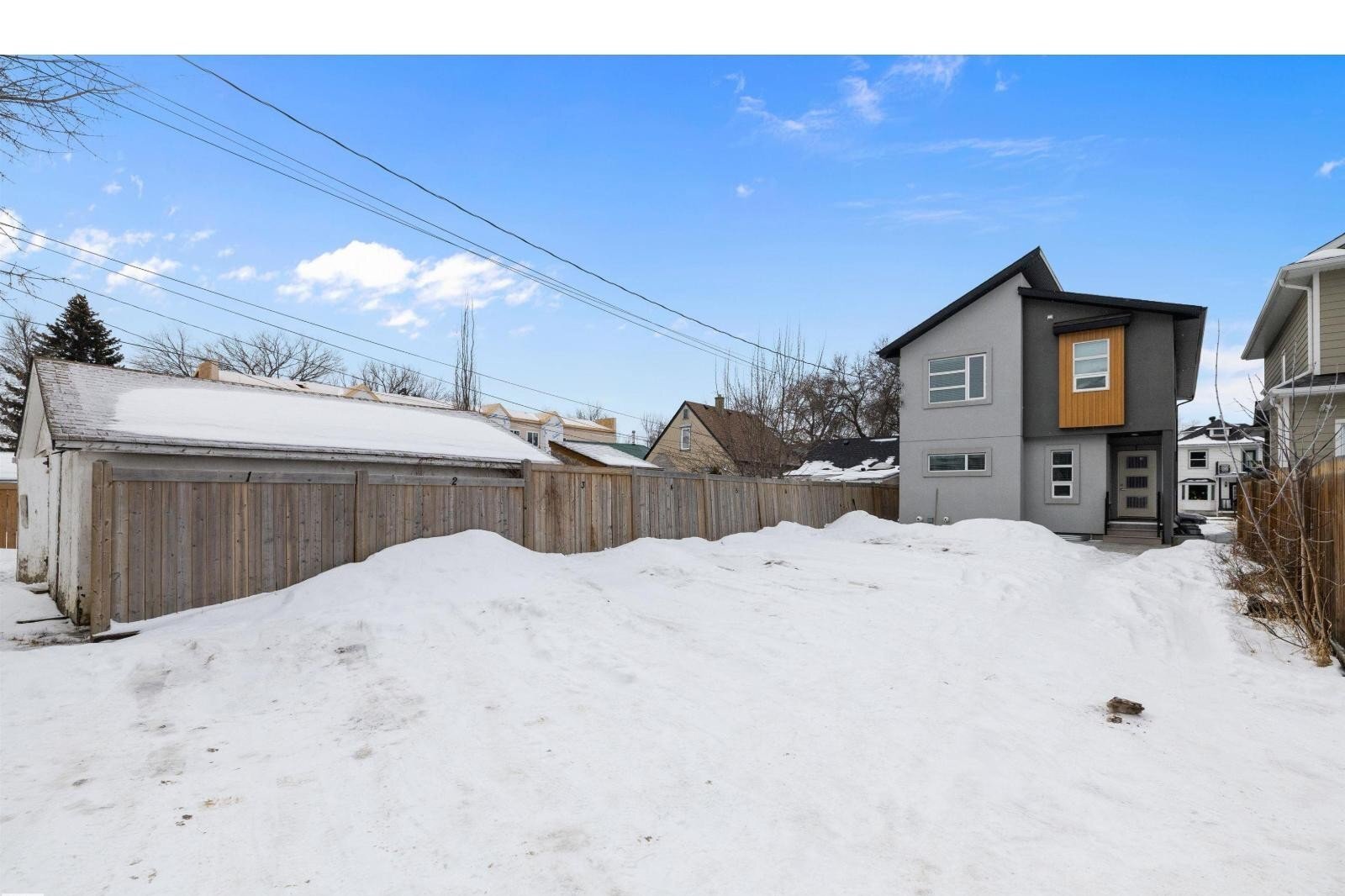 Additional image 8 of 1-7419 106 Street NW, Edmonton, AB, T6E4W1