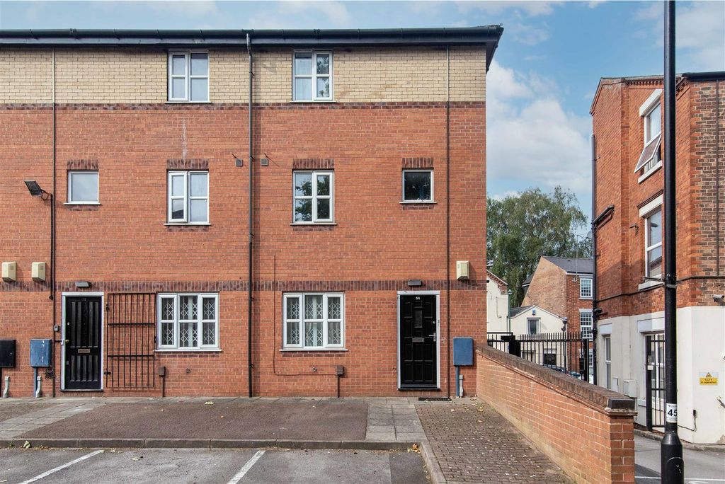 18 bed end terrace house for salePeveril & Gadd Street Portfolio, Nottingham NG7