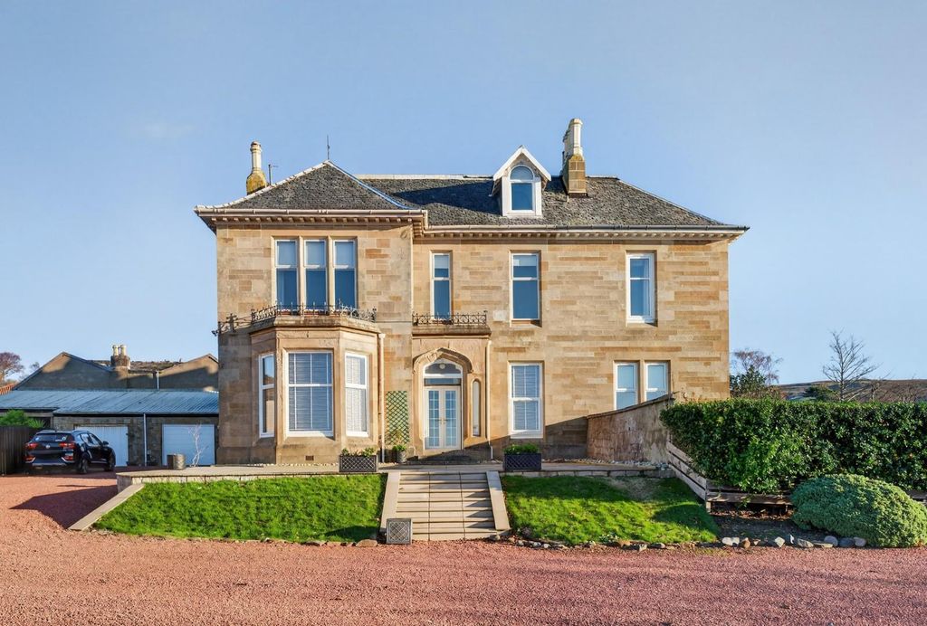 3 bed flat for saleBuchanan Street, Largs KA30