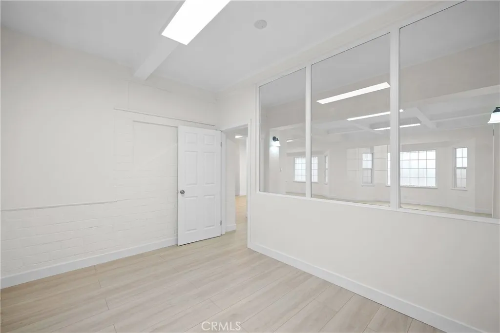 Additional image 33 of 2823 W 8th Street, Los Angeles, CA 90005