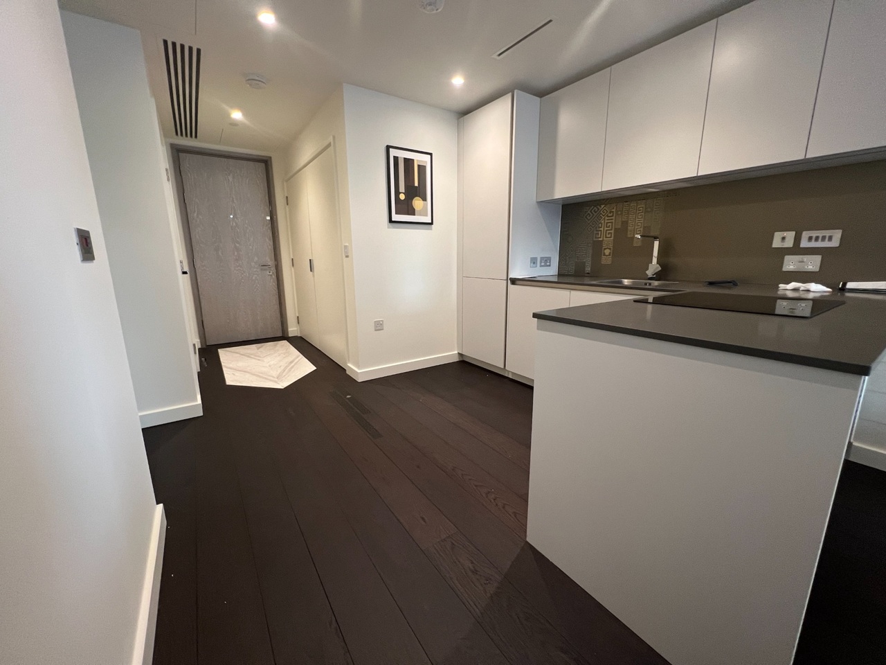 Additional image 2 of 1 Bed Flat, Bondway, SW8, N1 7GU