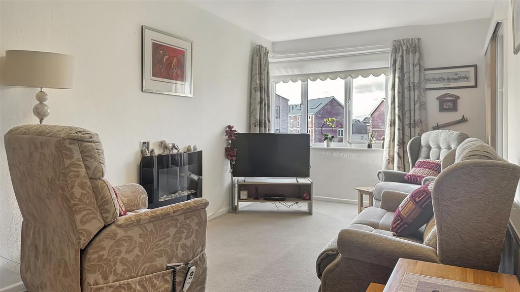 Additional image 3 of 1 bed flat for saleMount Pleasant Road, Poole BH15