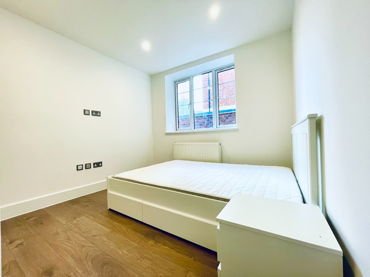 Additional image 6 of 2 Bed Flat, Wandsworth Road, SW8, N1 7GU