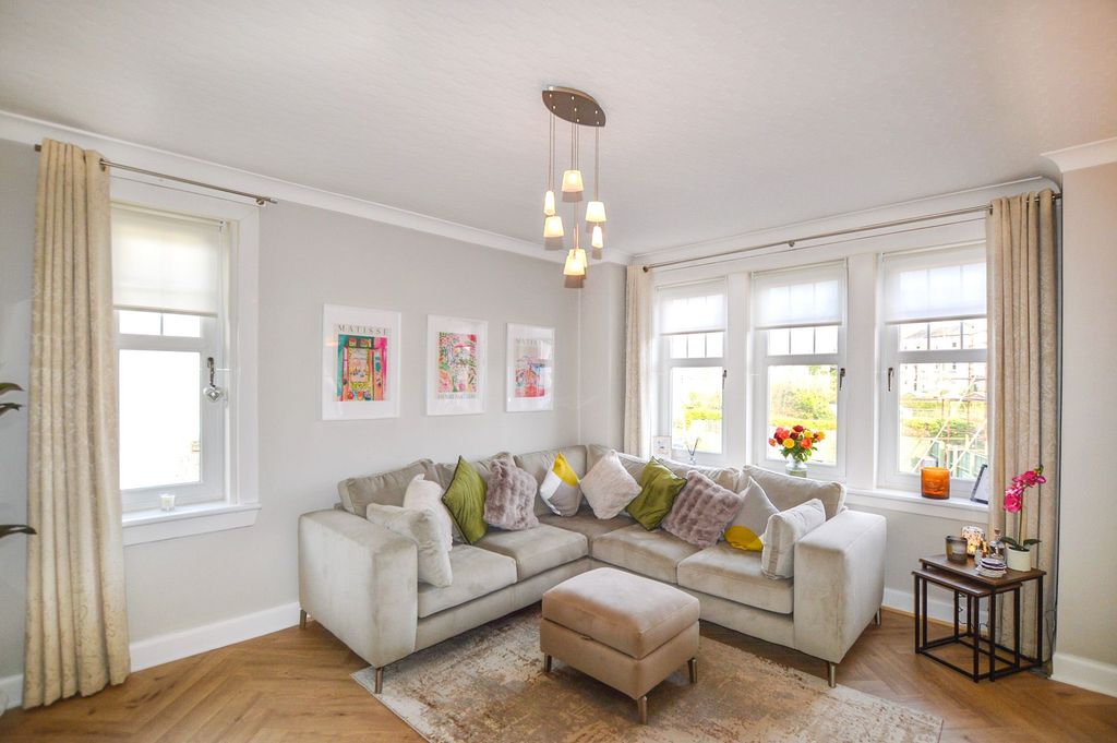 2 bed flat for sale10 Harper Crescent, Largs KA30 photo 3