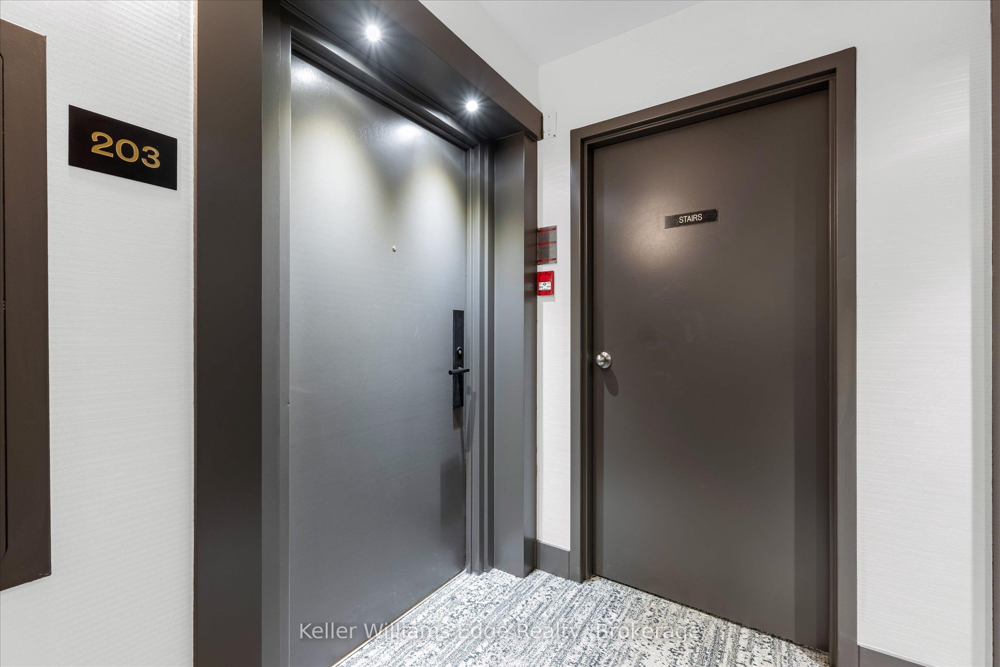 Additional image 3 of 203-185 Robinson Street, Oakville, ON, L6J 7P6