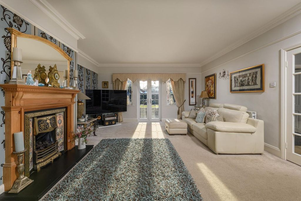 Additional image 6 of 5 bed detached house for saleHeslington House, Aydon Road, Corbridge, Northumberland NE45