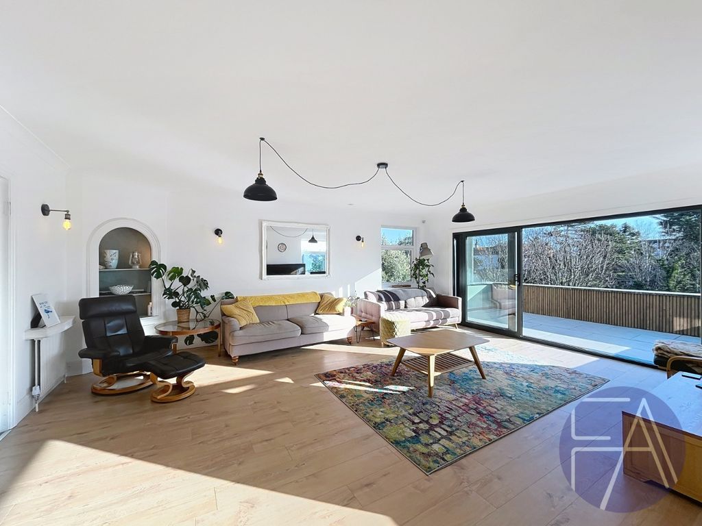 Additional image 10 of 4 bed flat for saleWestbourne Court, Westbourne Road, Southport, Merseyside PR8