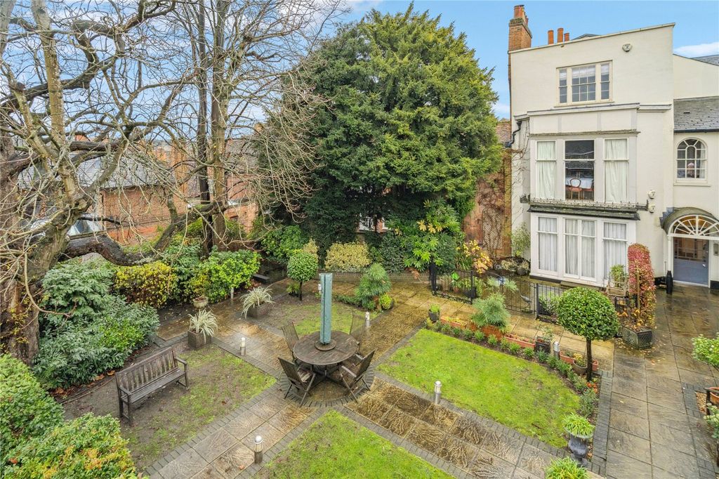 Additional image 13 of 2 bed flat for saleKings Road, Henley-On-Thames, Oxfordshire RG9