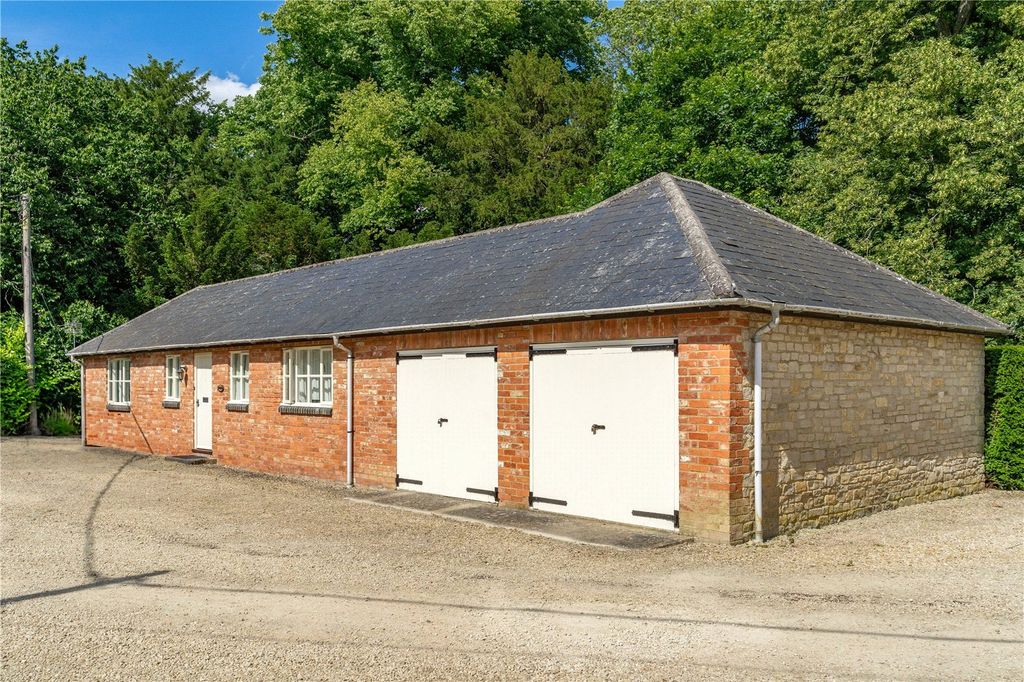 Additional image 33 of Land for saleThe Whole | Middleton Park, Middleton Stoney, Bicester, Oxfordshire OX25