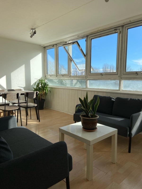 Additional image 4 of Room in a Shared House, Strasburg Rd, SW11, N1 7GU