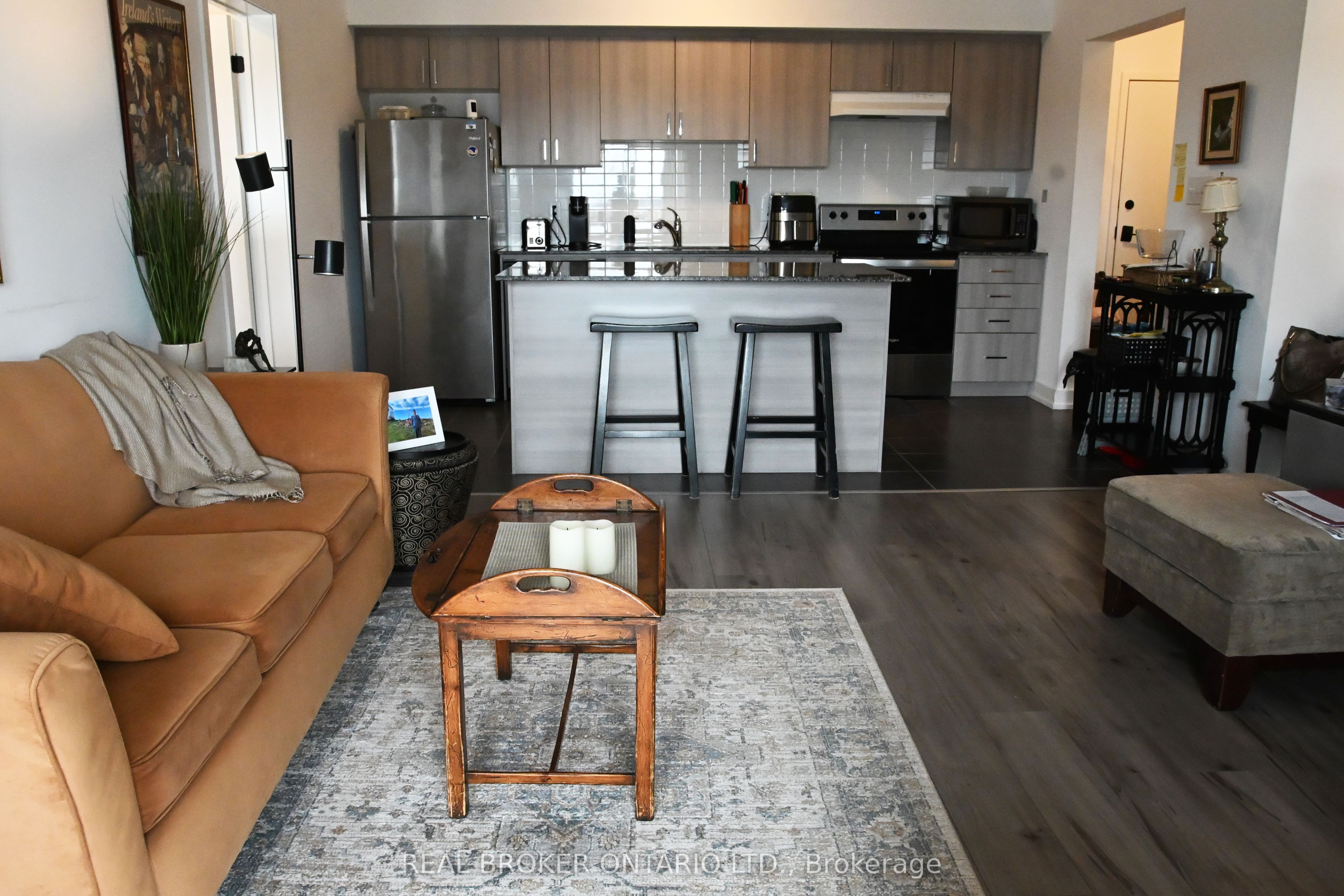 Additional image 4 of 204-4 Spice Way, Barrie, ON, L9J 0M2