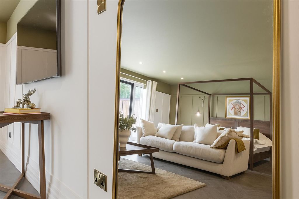 Additional image 37 of 7 bed property for saleLovelace Avenue, Solihull B91