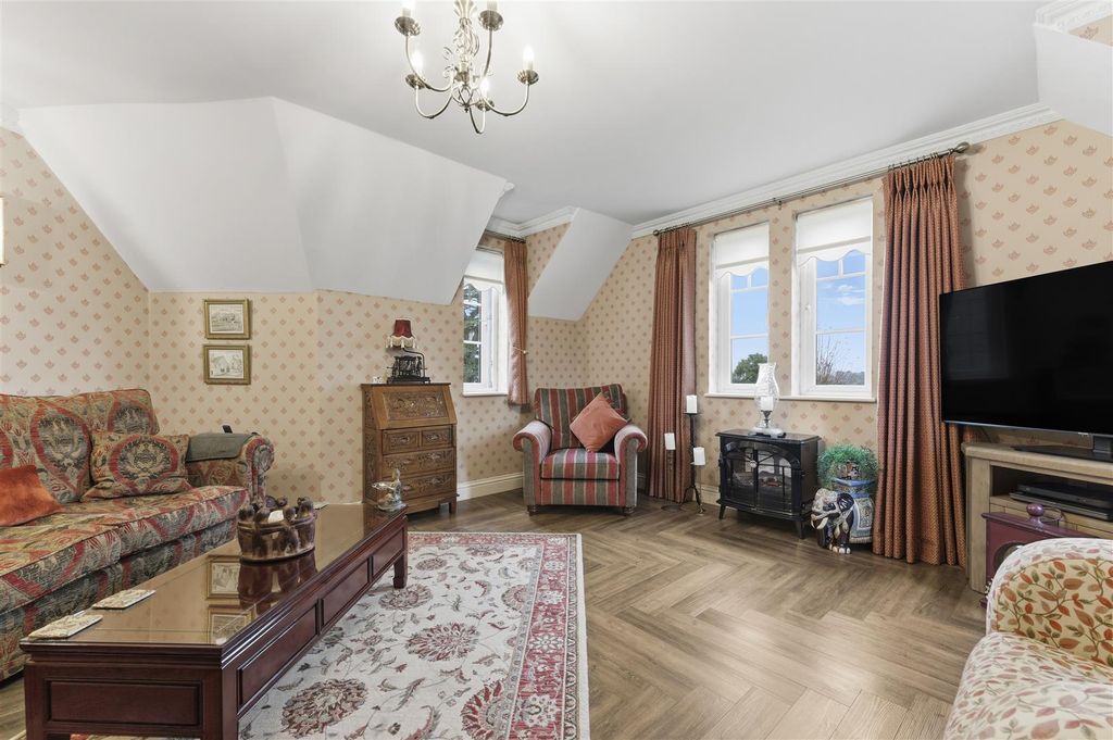 Additional image 11 of 2 bed flat for saleWestern Courtyard, Talygarn, Pontyclun CF72