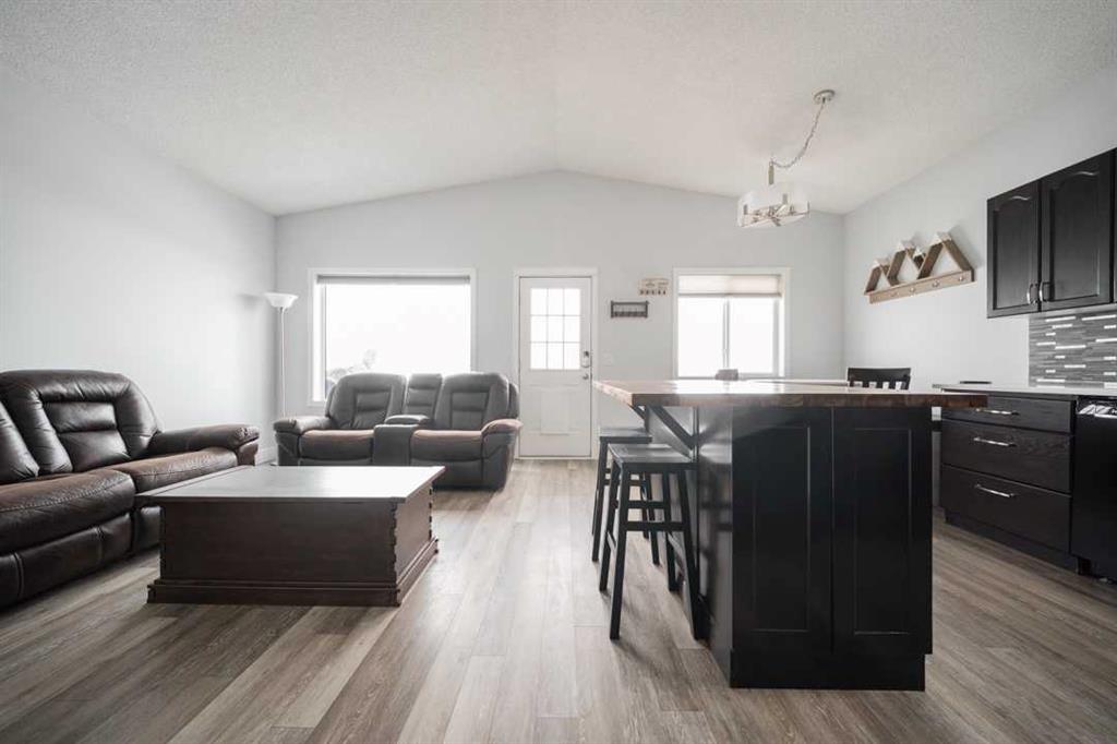 Additional image 5 of 433 Diefenbaker Drive, Fort Mcmurray, AB, T9K2K4