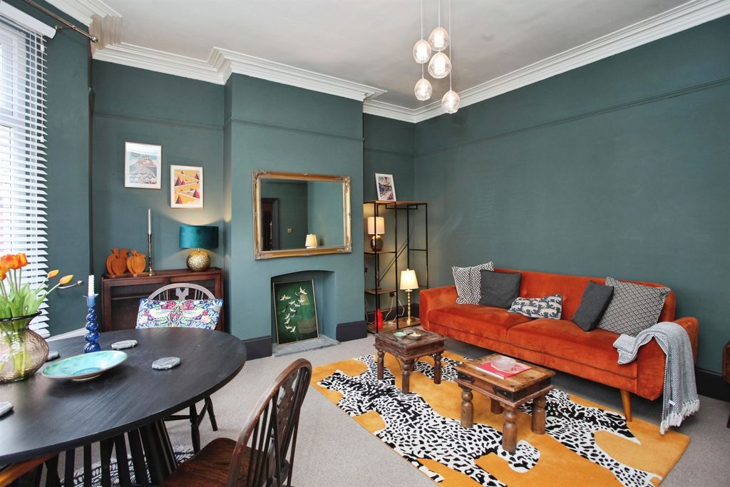 2 bed flat for saleSomerset Road, Newport NP19