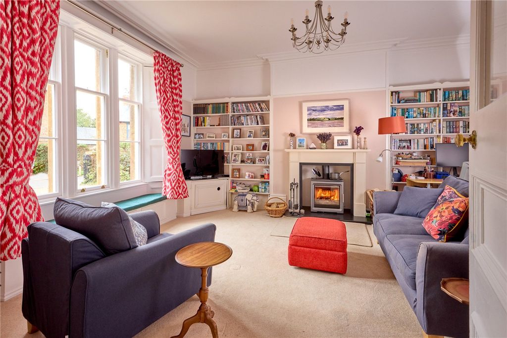 Additional image 6 of 5 bed detached house for saleParsons Street, Woodford Halse, Daventry, Northamptonshire NN11
