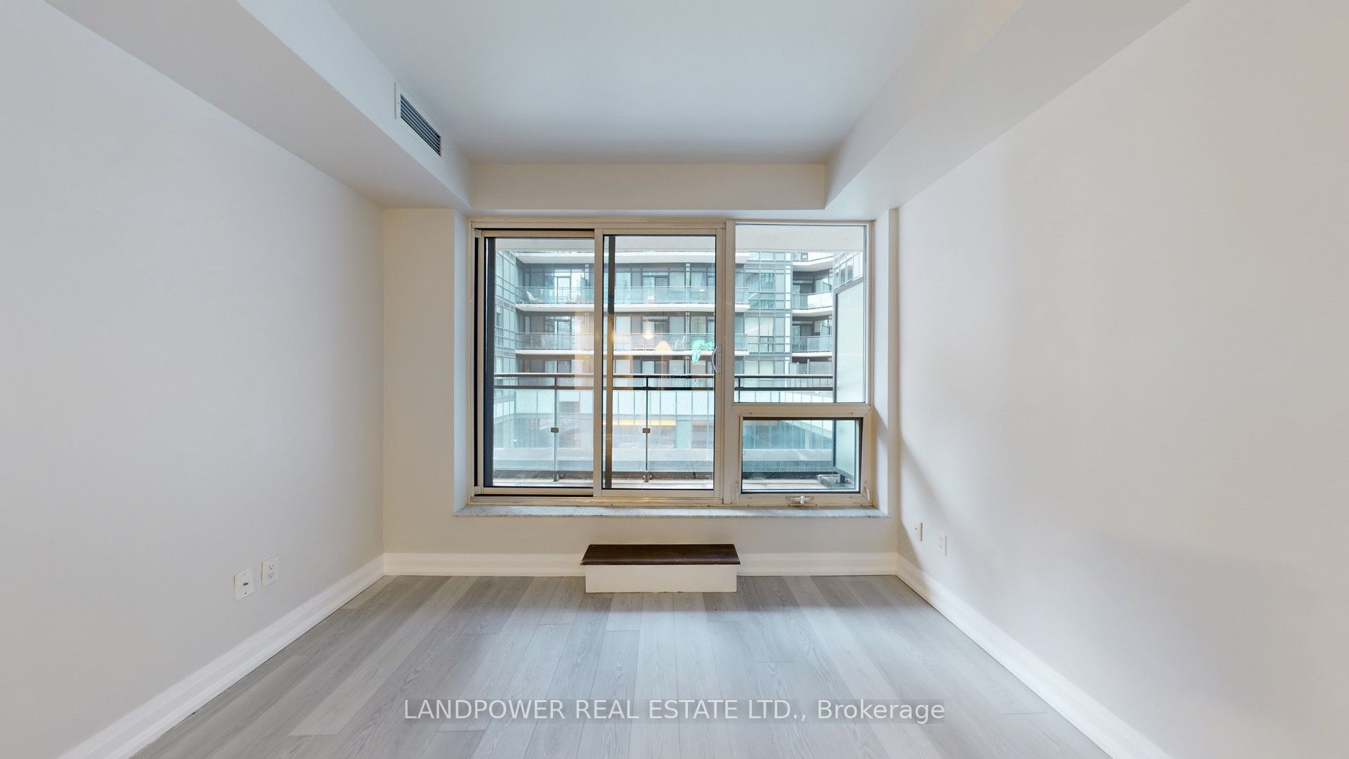 Additional image 4 of 639-460 Adelaide Street E, Toronto, ON, M5A 1N6