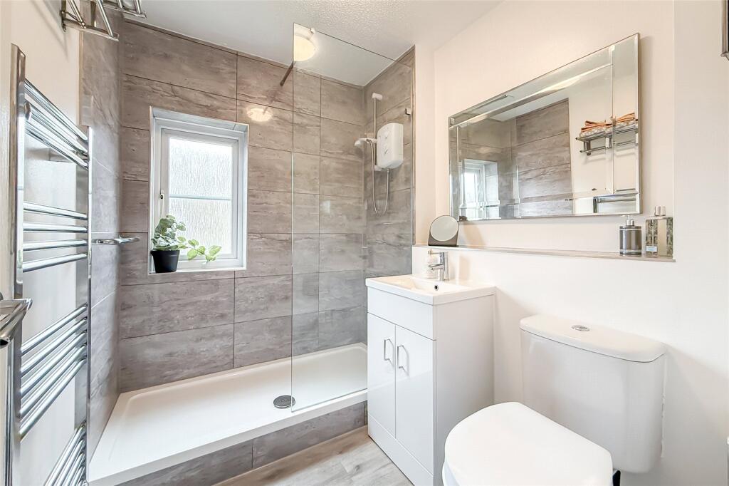 Additional image 5 of Taylor Close, St. Albans, Hertfordshire, AL4