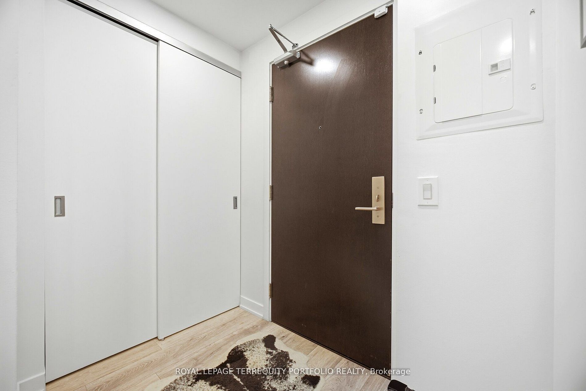 Additional image 4 of 309-55 Ontario Street, Toronto, ON, M5A 0T8