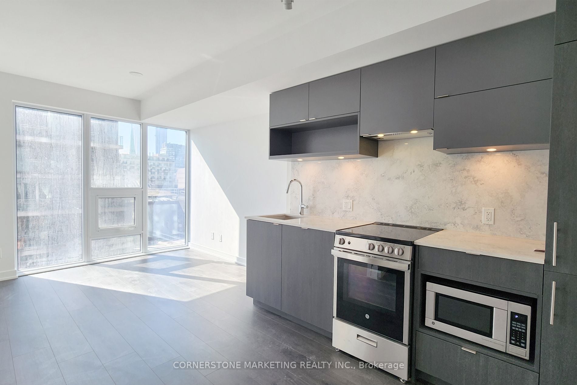 806-100 Queen Street E, Toronto, ON, M5C 0B5
