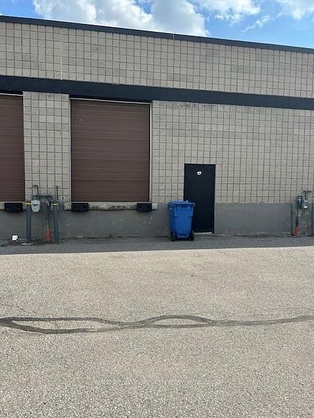 Additional image 2 of 17-220 Industrial Parkway S, Aurora, ON, L4G 3V6