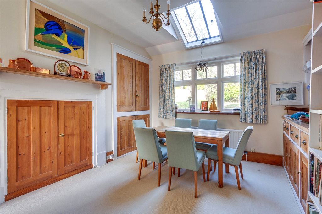 Additional image 6 of 9 bed detached house for saleGillotts Lane, Harpsden, Henley-On-Thames, Oxfordshire RG9