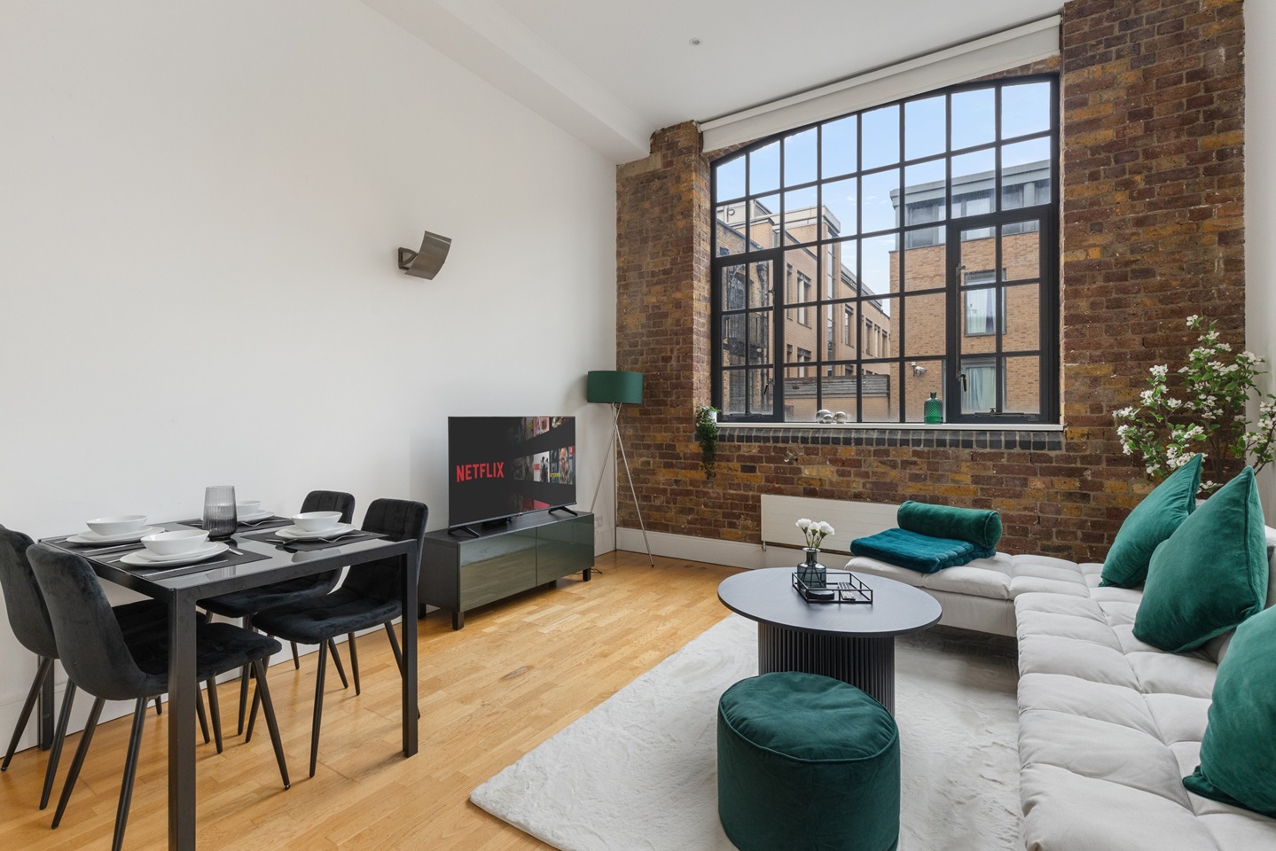 Additional image 6 of 2 Bed Flat, Albion Buildings, N1, N1 7GU