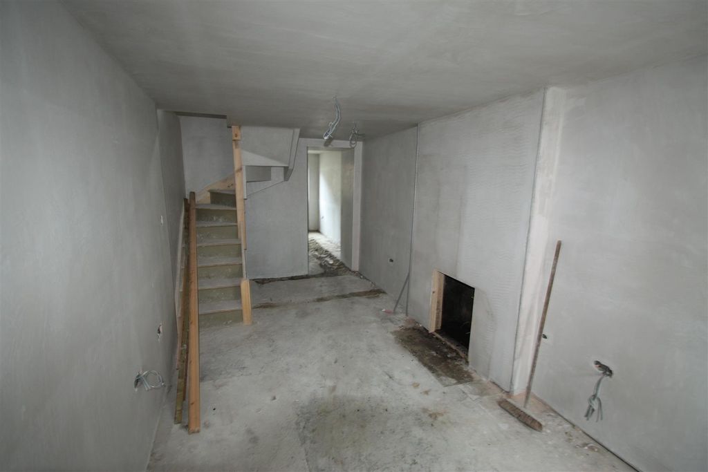 Additional image 7 of 4 bed terraced house for sale22, 24, 26, 28 And 28A Dromore Street, Ballynahich BT24