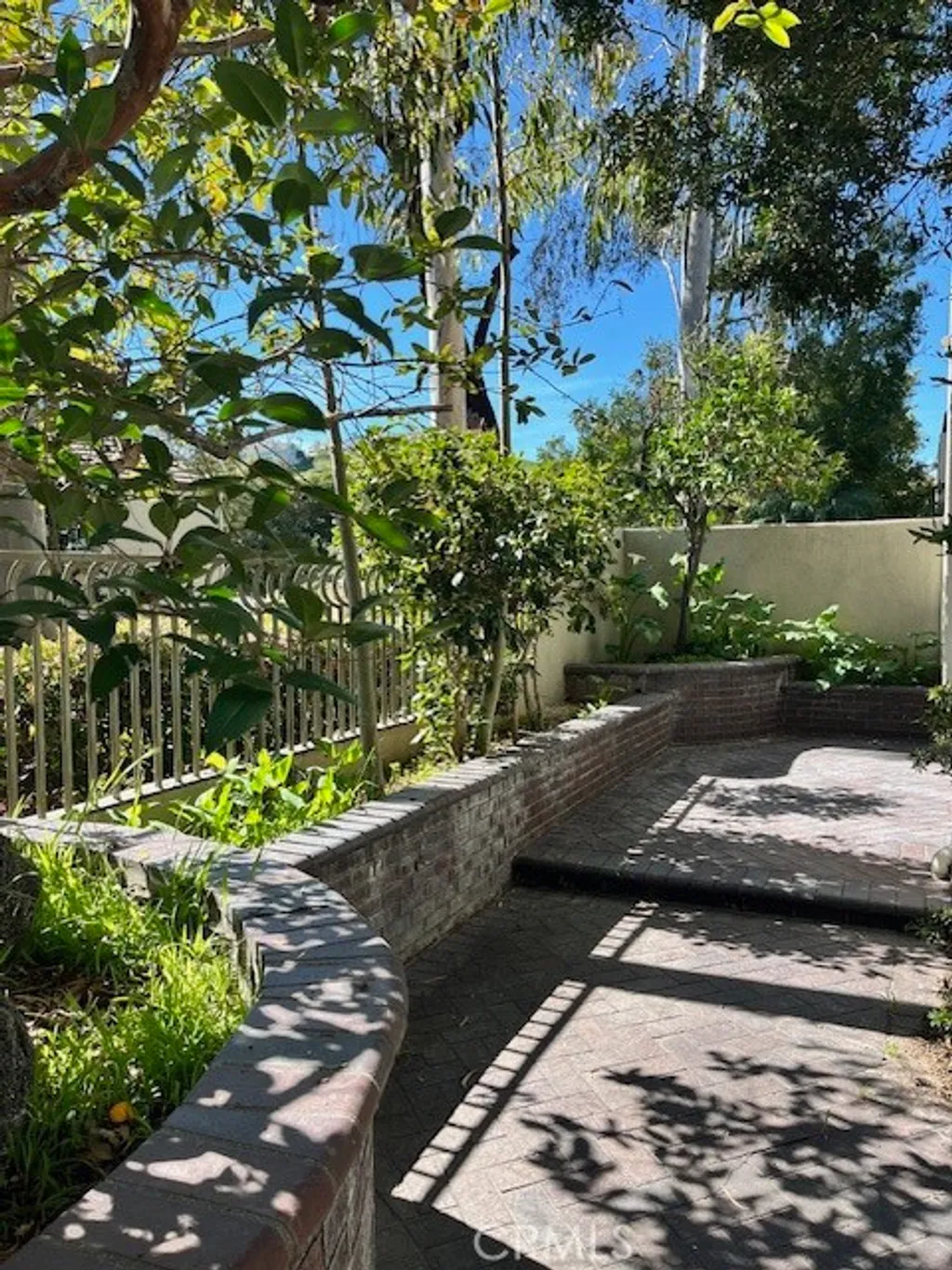 16 Brigmore Aisle, Irvine, CA 92603