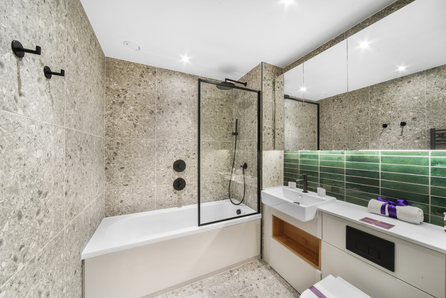 Additional image 11 of 2 Bed Flat, Hewson Way, SE17, N1 7GU