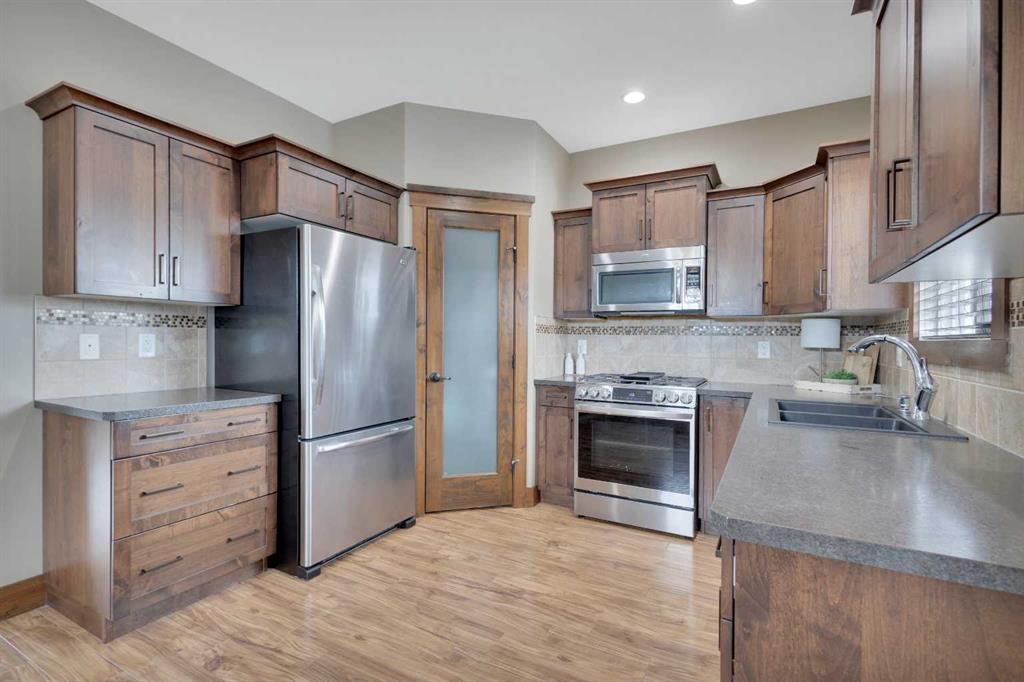 Additional image 4 of 16 Richfield Crescent, Sylvan Lake, AB, T4S 0L1