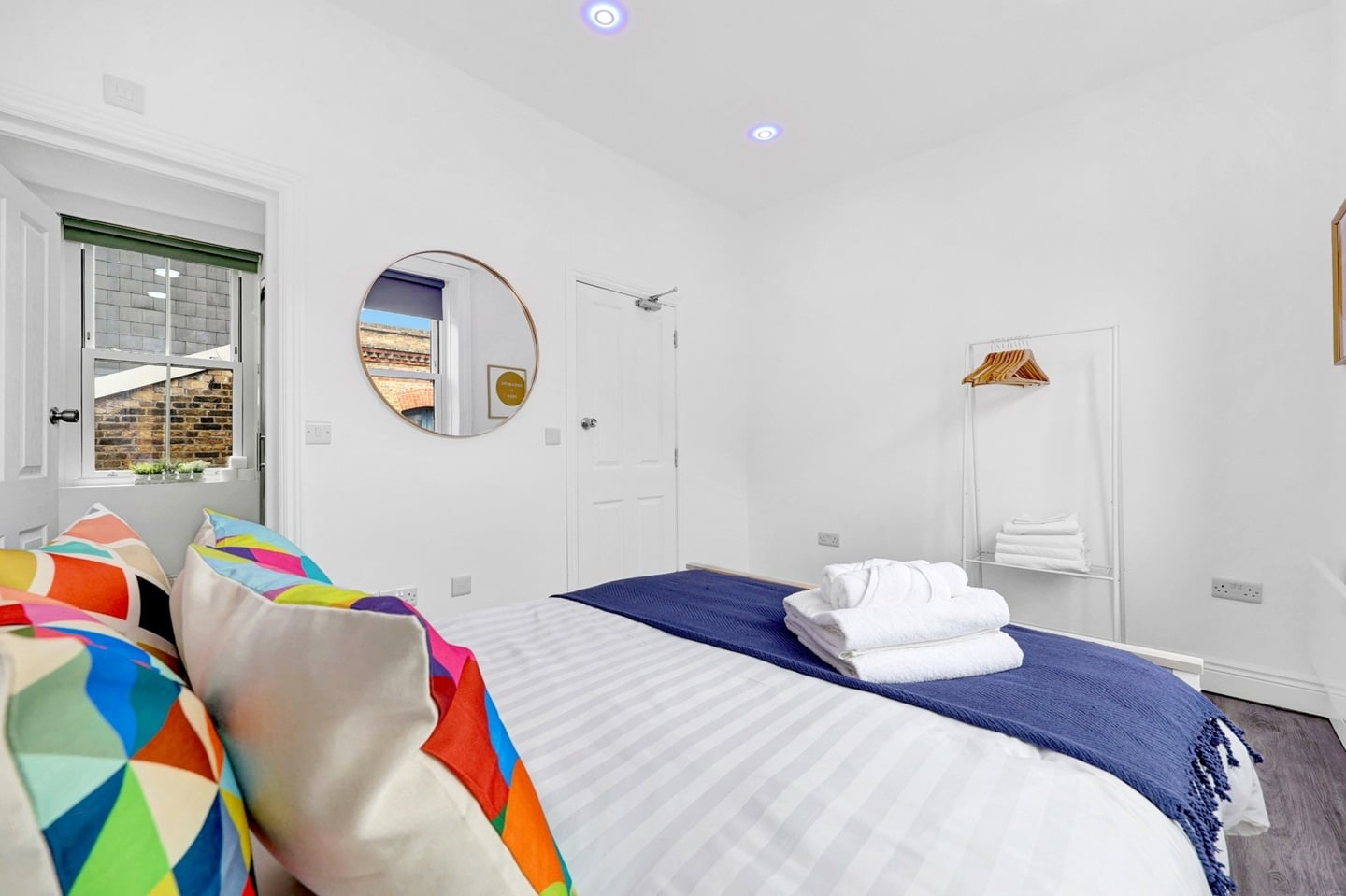 Additional image 3 of 2 Bed Flat, Rivington Street, EC2A, N1 7GU