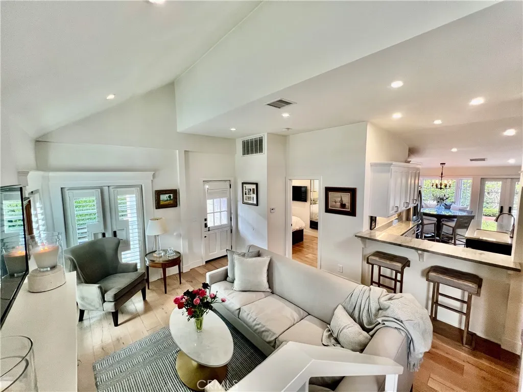 Additional image 2 of 521 Seaview Street, Laguna Beach, CA 92651