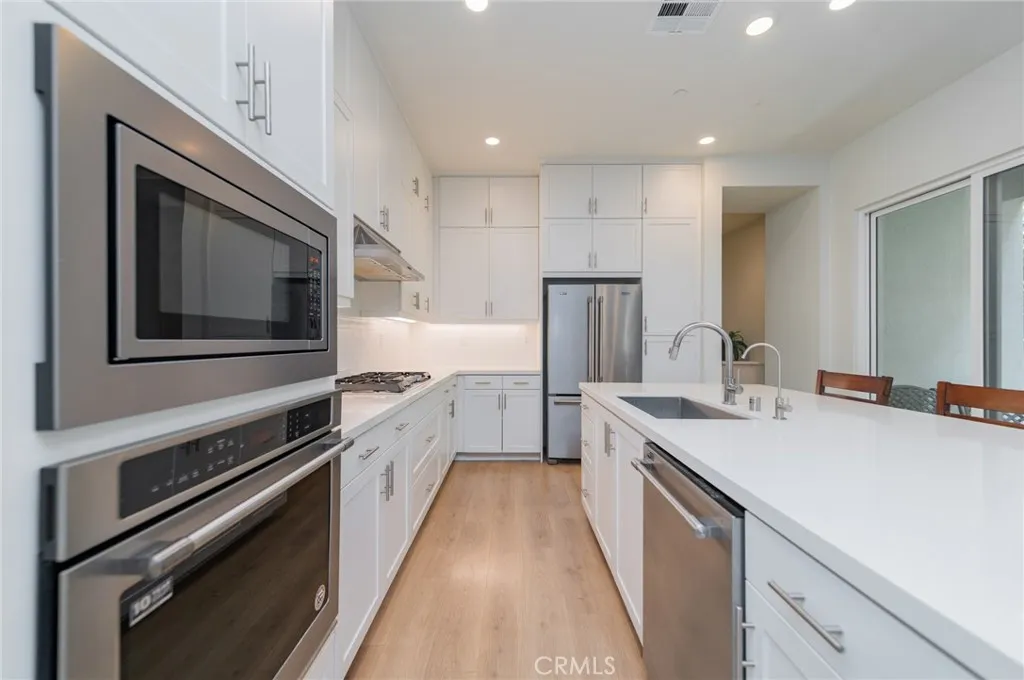 Additional image 43 of 119 Novel, Irvine, CA 92618