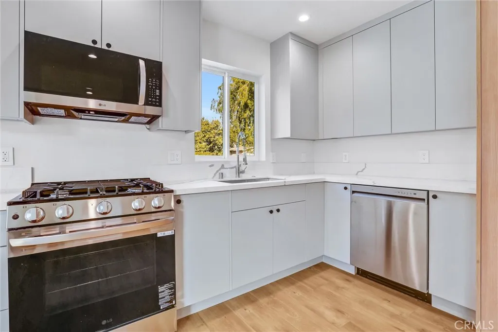 Additional image 3 of 8624 Lubao Avenue, Winnetka, CA 91306