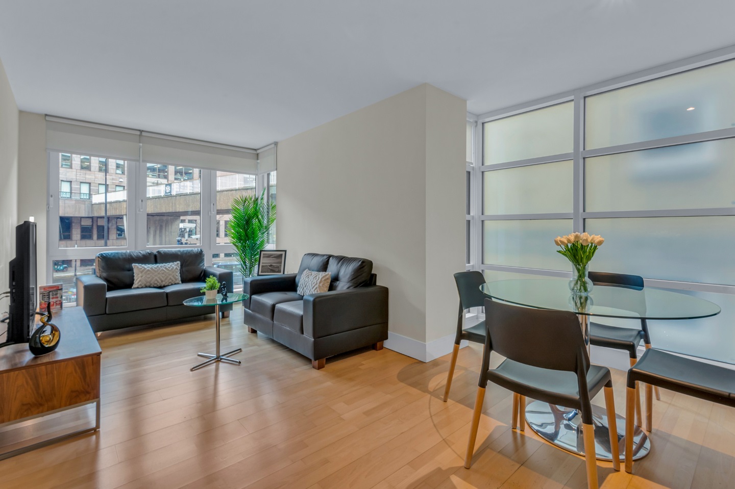 Additional image 5 of 1 Bed Flat, High Timber Street, EC4V, N1 7GU