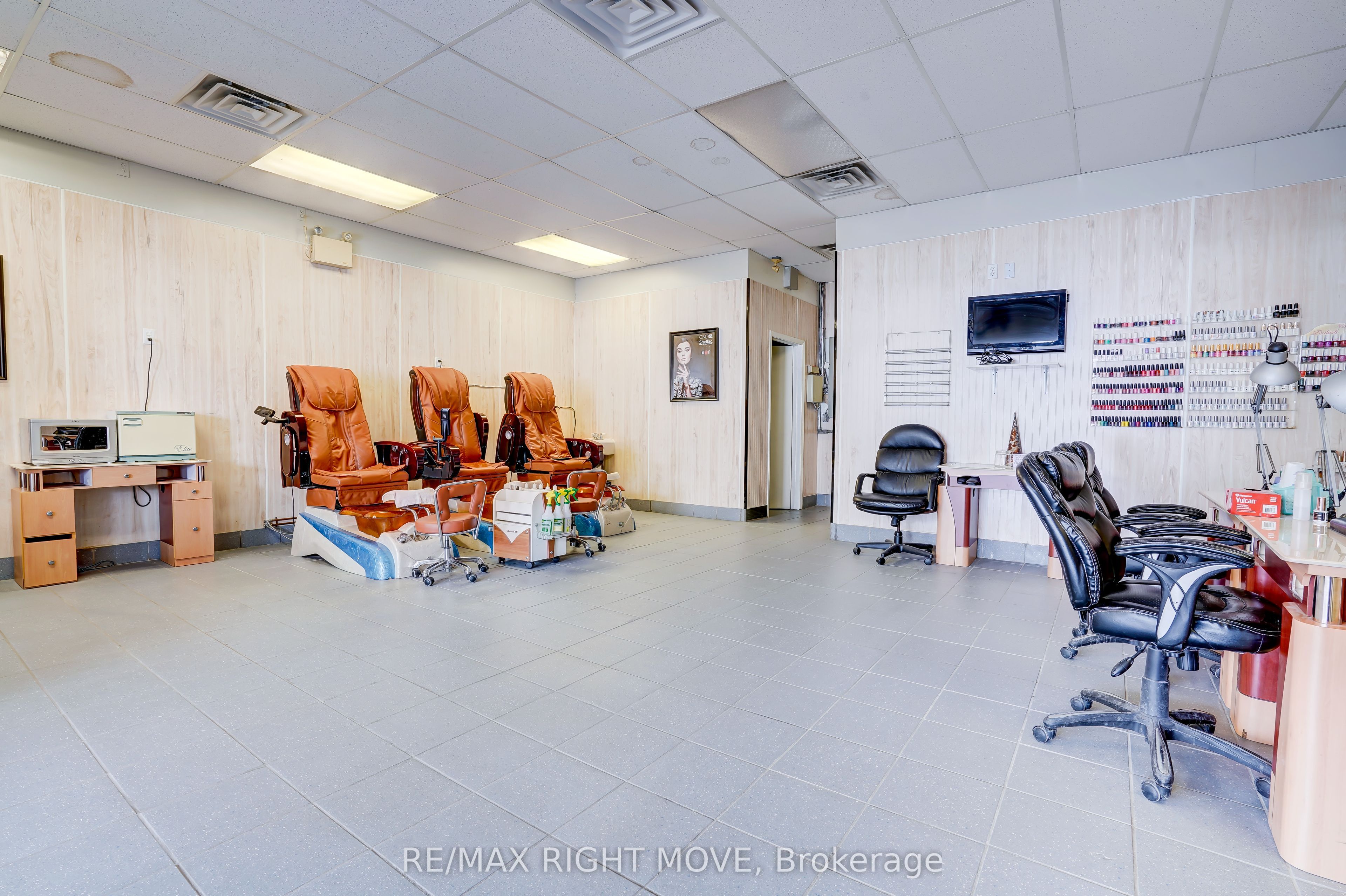 Additional image 6 of 2-170 Memorial Avenue, Orillia, ON, L3V 7M9