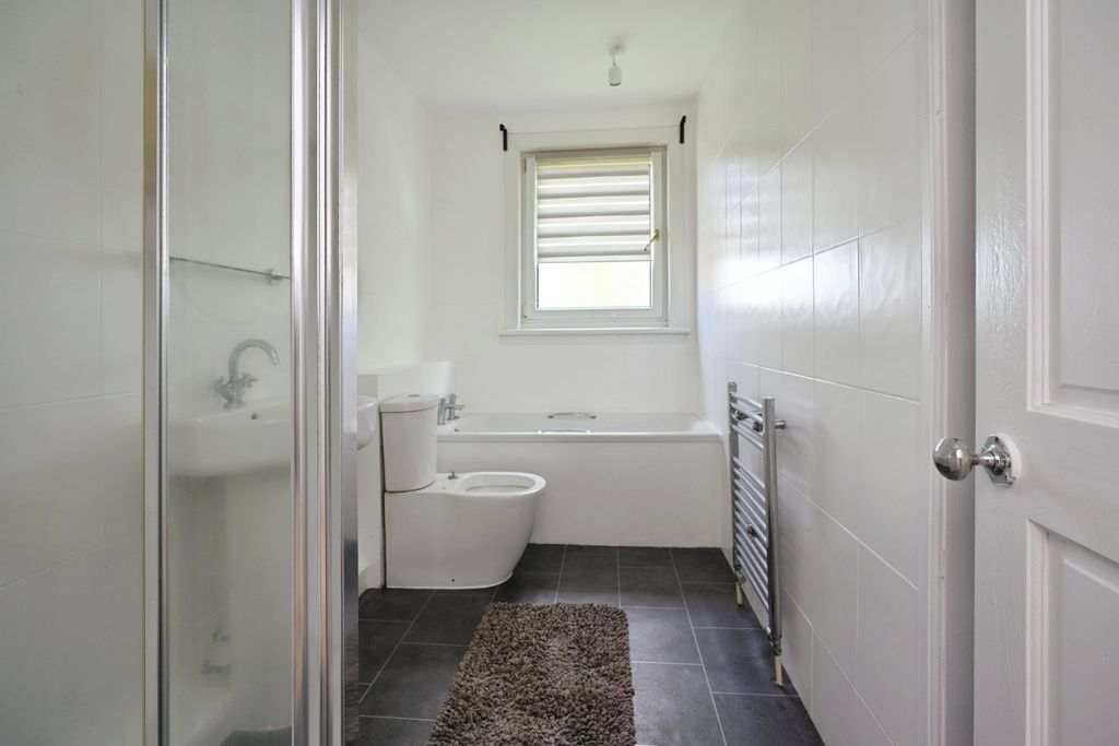 Additional image 9 of 3 bed flat for salePark View, Loanhead EH20